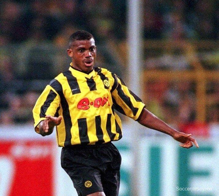 القميص الرئيسي لبوروسيا دورتموند 00/01 ريترو 00/01
