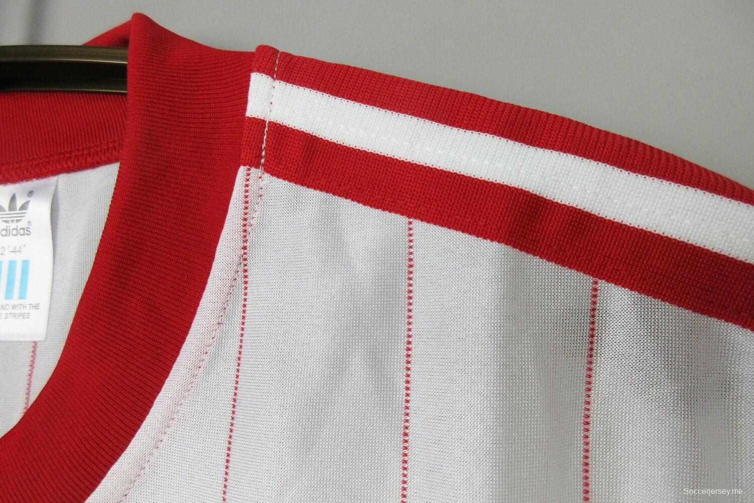 قميص المنتخب بولندا 1982 ريترو 1982
