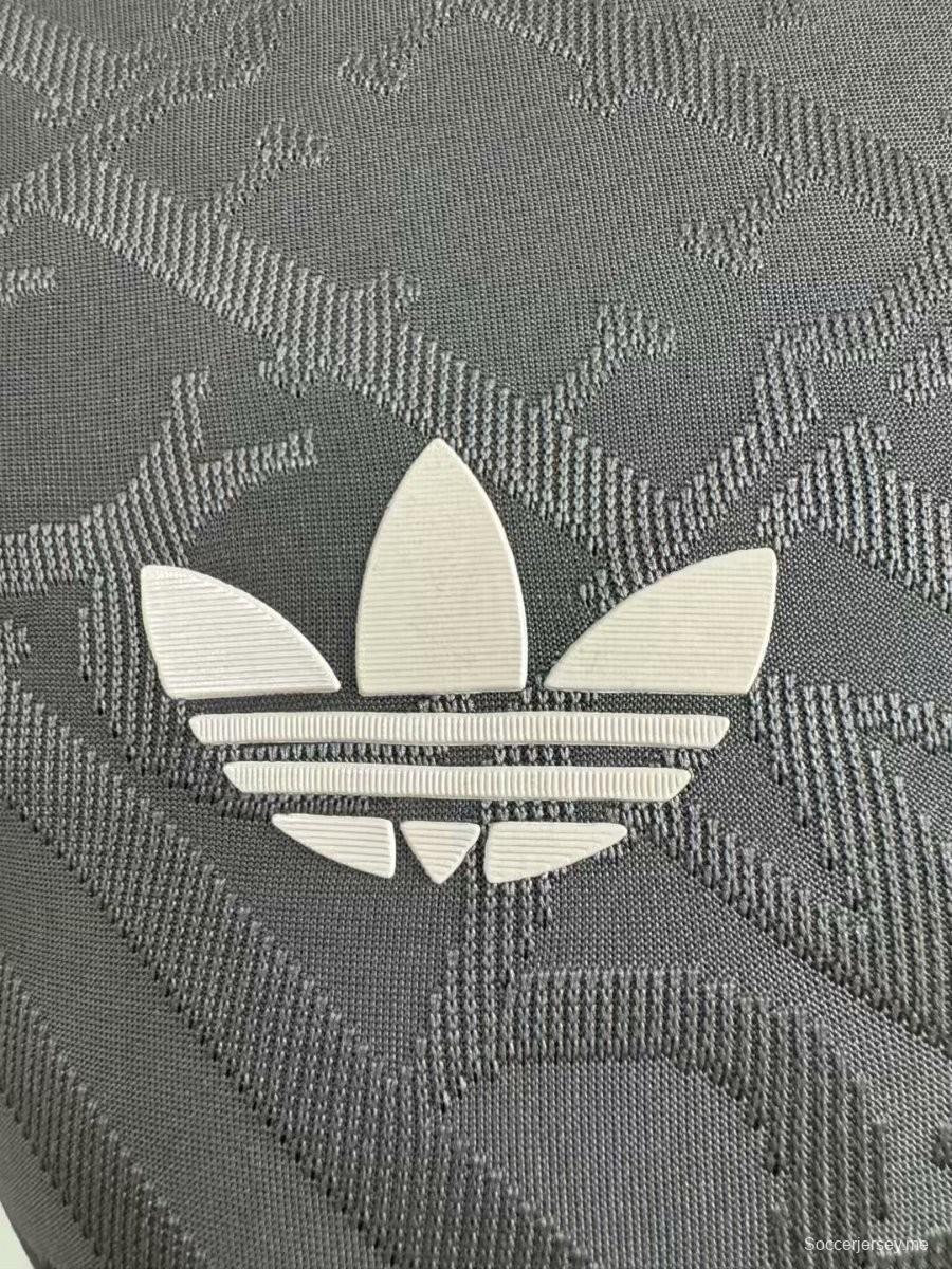 إصدار اللاعب 24/25 قميص ريال مدريد الثالث أسود اللون أسود 24/25
