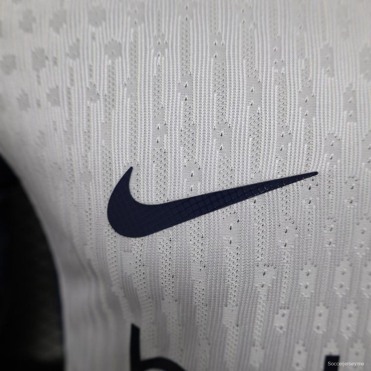 نسخة اللاعب 24/25 قميص انتر ميلان 24/25 خارج الديار
