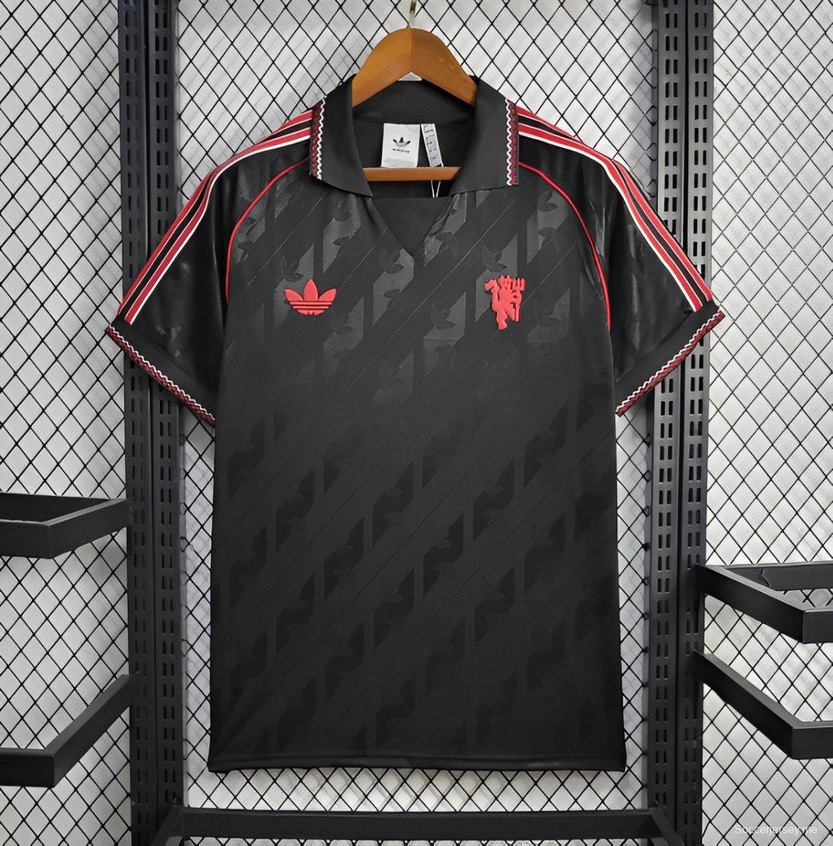 24/25 ريترو مانشستر يونايتد