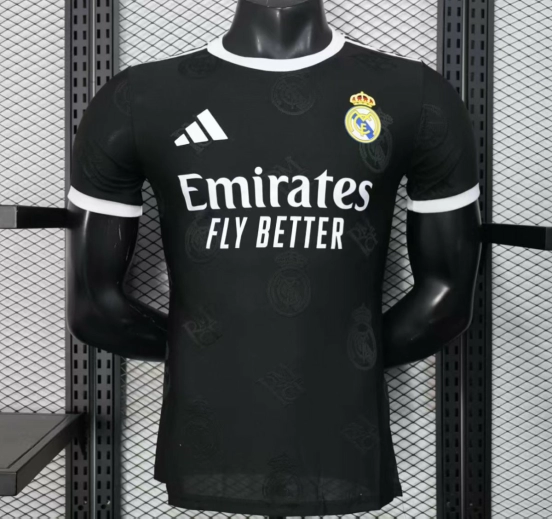 إصدار اللاعب 25/26 قميص ريال مدريد الأسود الخاص 25/26 ريال مدريد الأسود الخاص