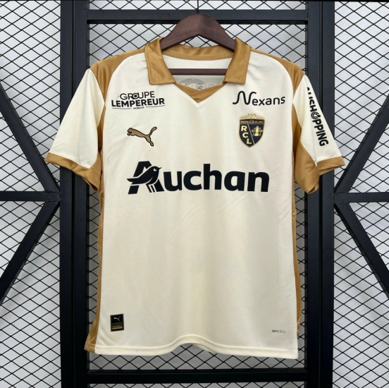 25/26 عدسة العدسة الثالثة جيرسي