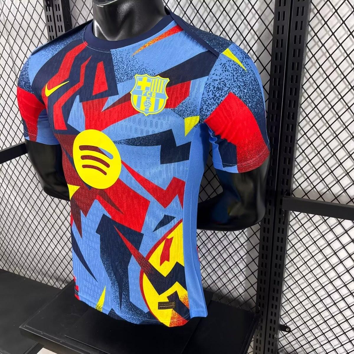 إصدار اللاعب 25/26 قميص نادي برشلونة في الكلاسيكو الرابع قبل المباراة