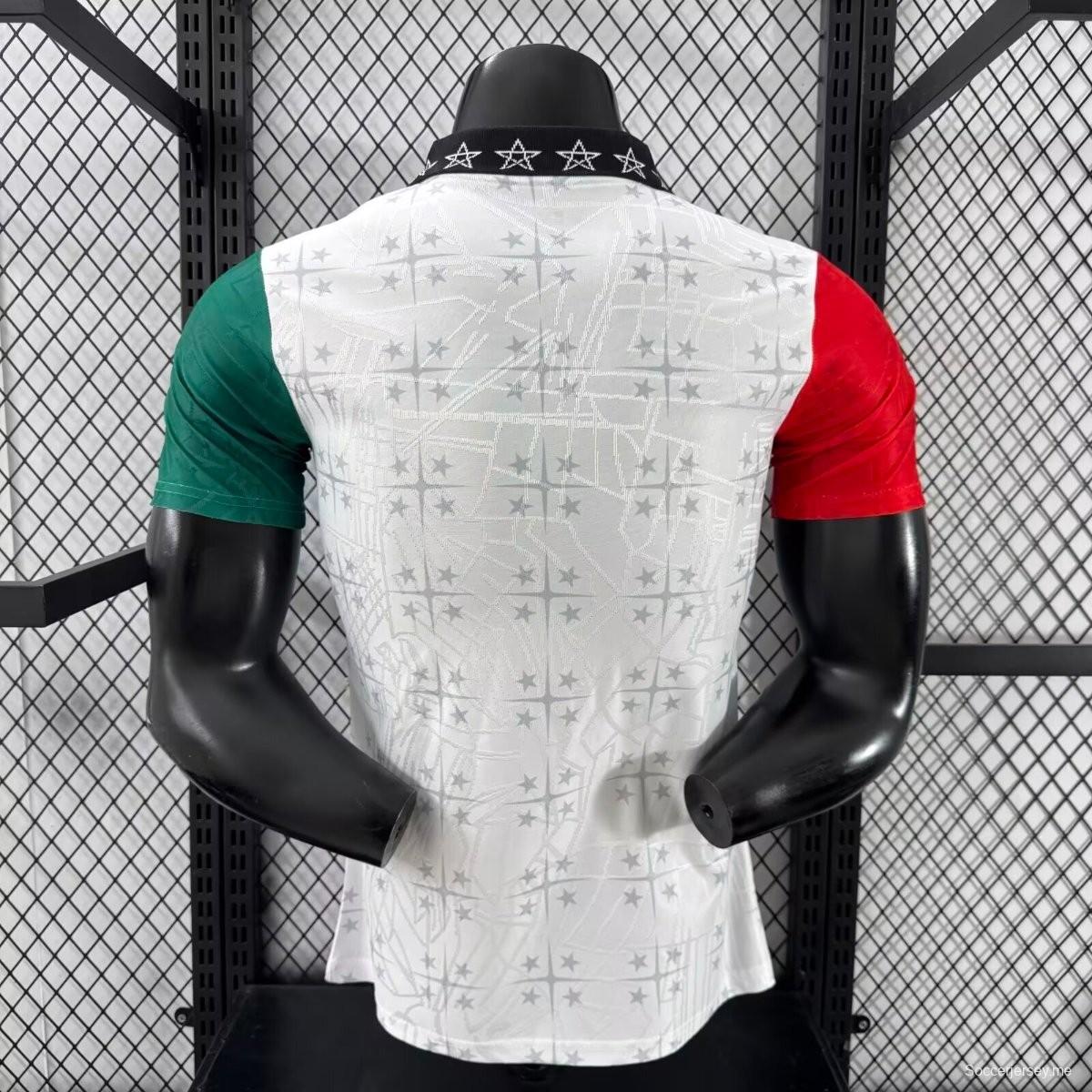 نسخة اللاعب 2026 قميص غانا أبيض بنجمة سوداء وأكمام حمراء وخضراء