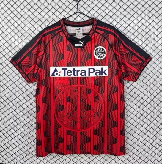 قميص ملعب آينتراخت فرانكفورت 95/96 ريترو 95/96