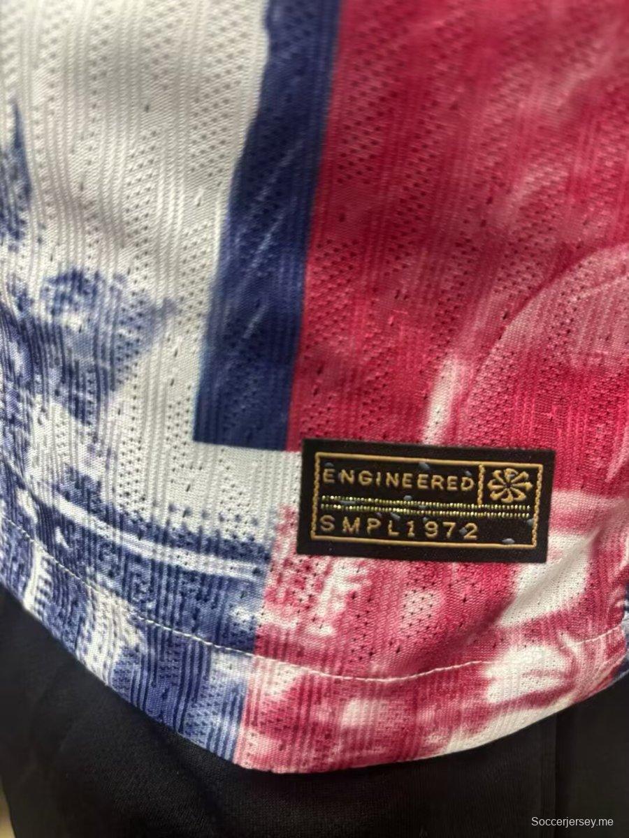 قميص اللاعبين نسخة 25/26 برشلونة أبيض مع طبعة تجريدية بفرشاة بلوغرانا وحواف ذهبية