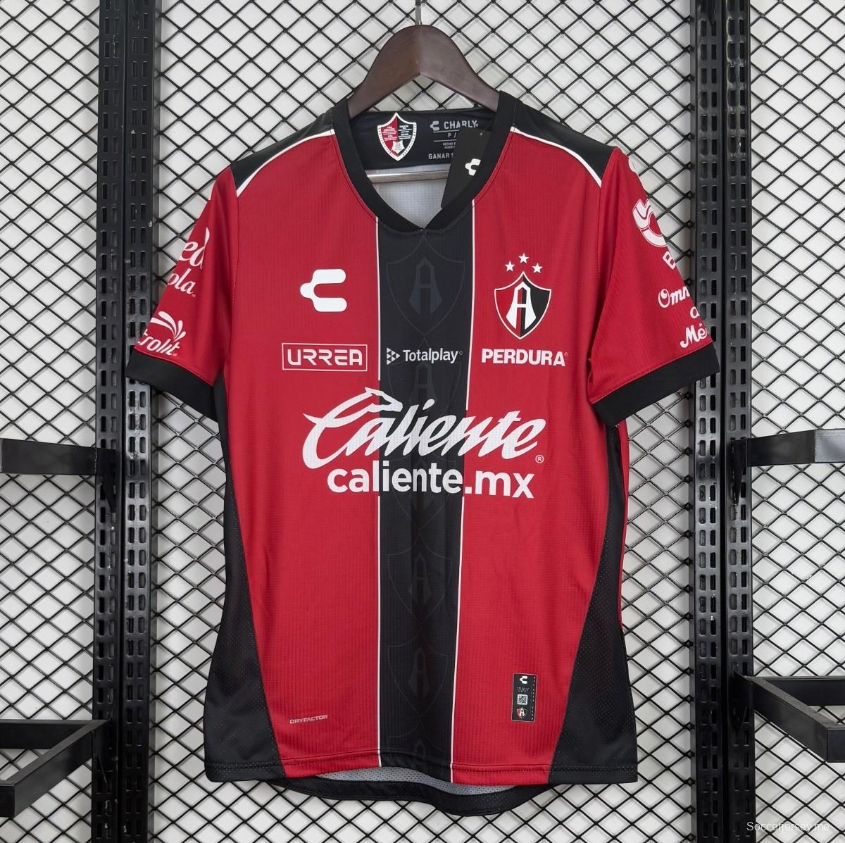 قميص اللاعب رقم 25/26 لنادي أطلس إف سي - قميص المباراة الرئيسي ذو خطوط عمودية باللونين الأحمر والأسود