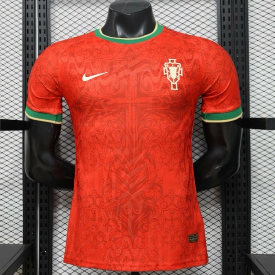 قميص المنتخب البرتغالي الأحمر الخاص باللاعبين، الإصدار 2026