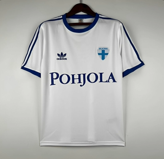 قميص المنتخب فنلندا 1982 ريترو 1982
