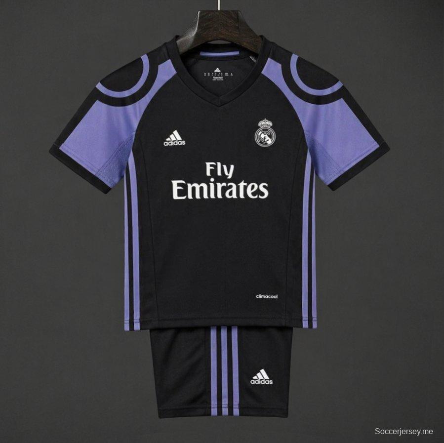 قميص ريال مدريد الثالث لموسم 2016/2017 للأطفال (طراز ريترو)