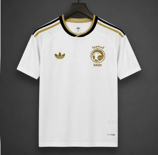 قميص المنتخب السعودي للعب خارج أرضه لعام 2026
